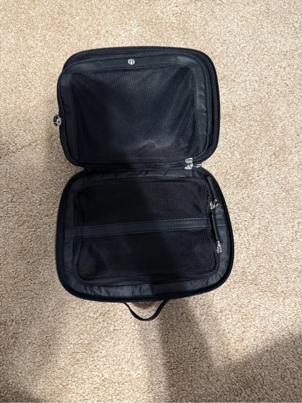 TUMI Charger and Cord Organiser